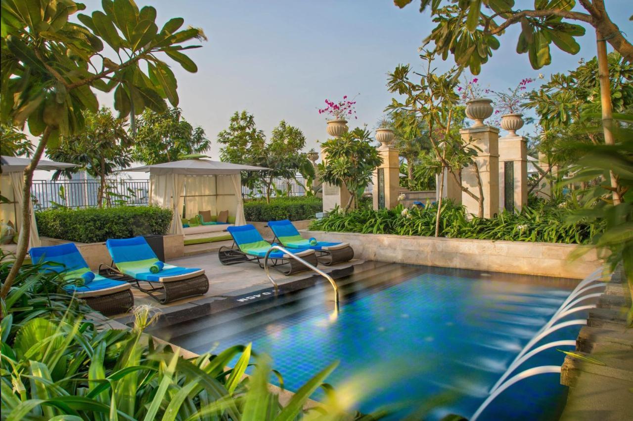 Itc Royal Bengal, A Luxury Collection Hotel, Колката Екстериор снимка The pool at the hotel