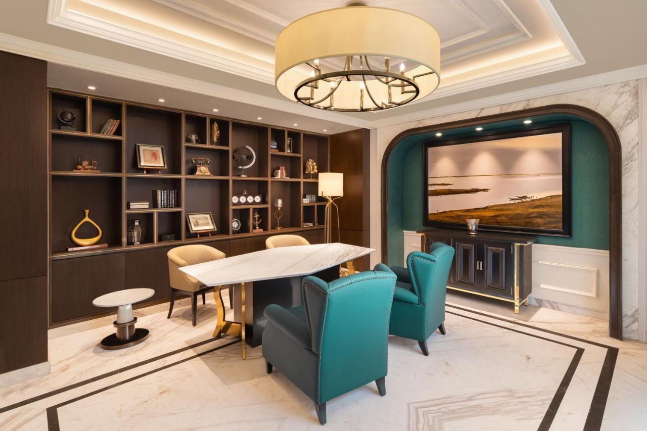 Itc Royal Bengal, A Luxury Collection Hotel, Колката Екстериор снимка The study